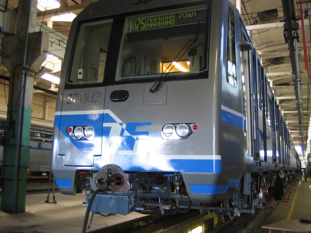 metro-moskau-typ-81-760_761